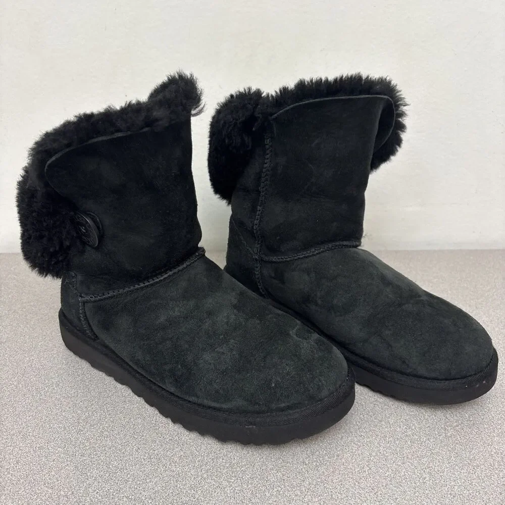 UGG pre filled excellent